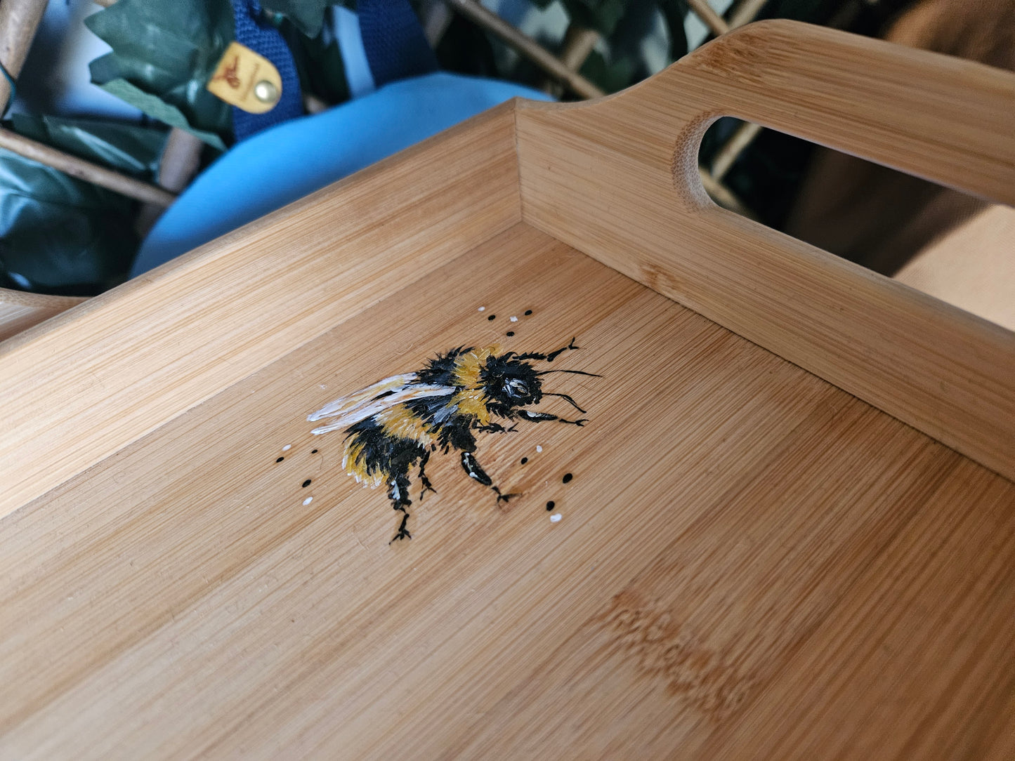 Hand painted resin bumblebee bamboo tray