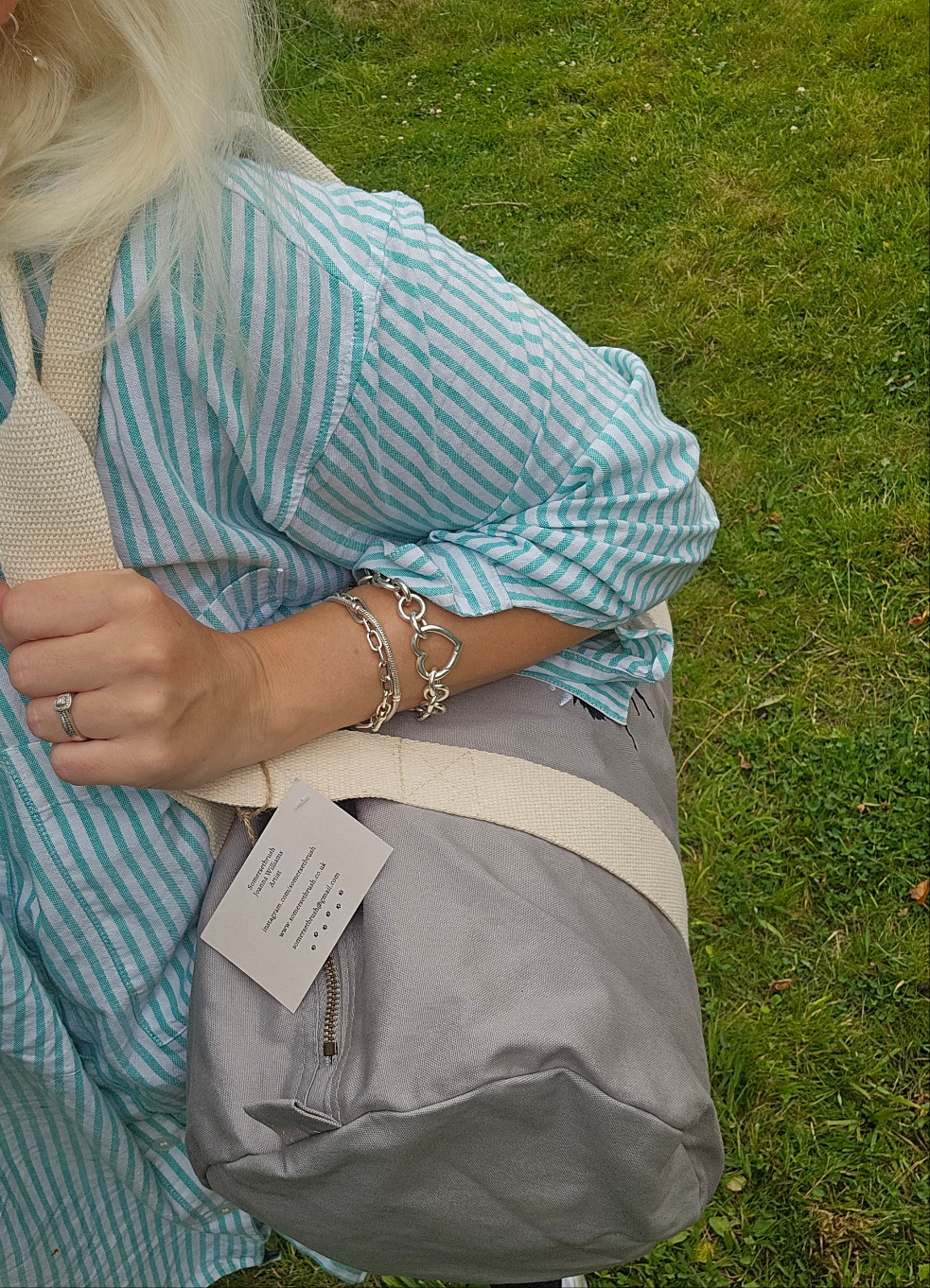 Organic Embroidered Pheasant Barrel Bag