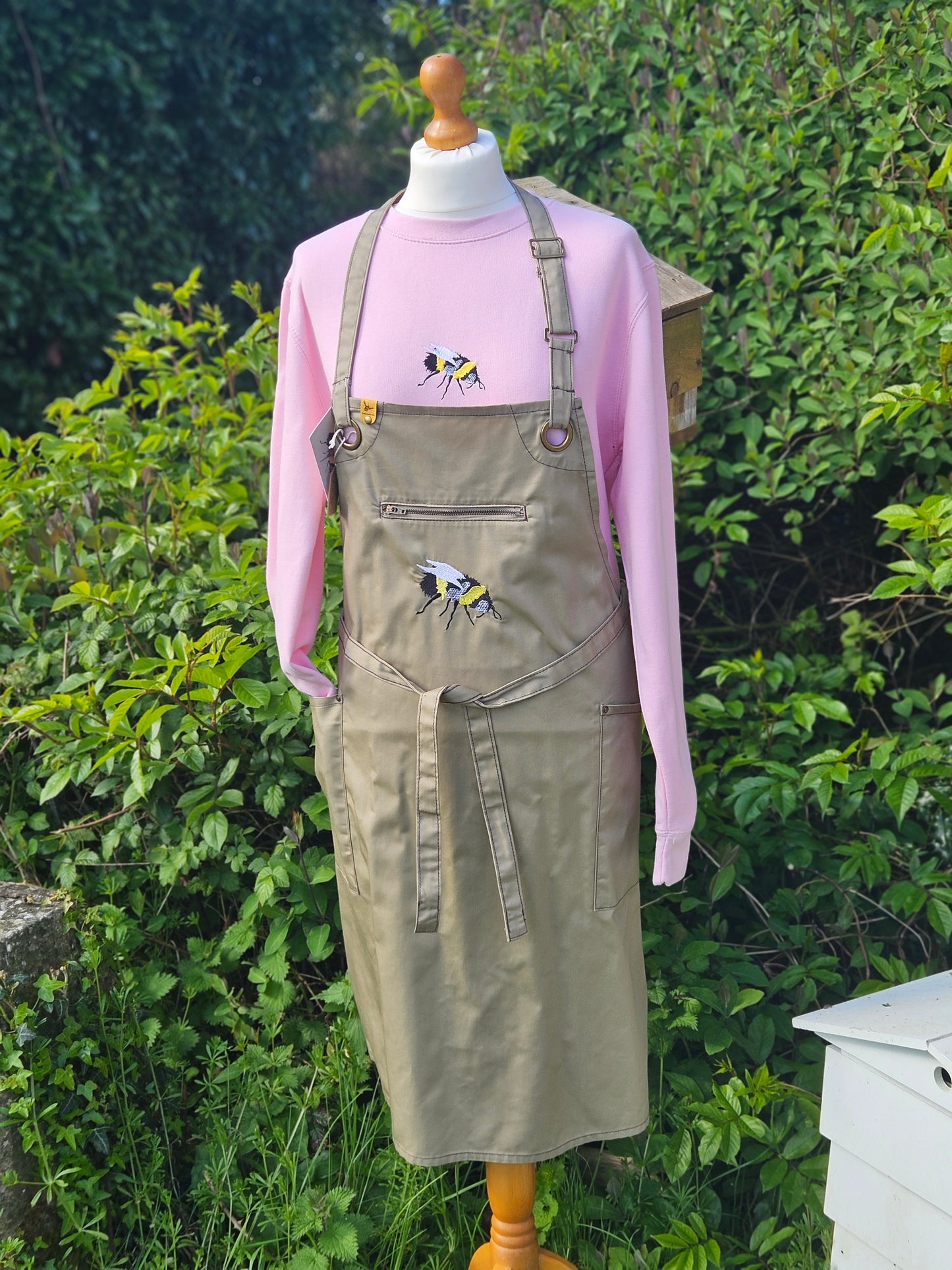 Embroidered Bee Apron