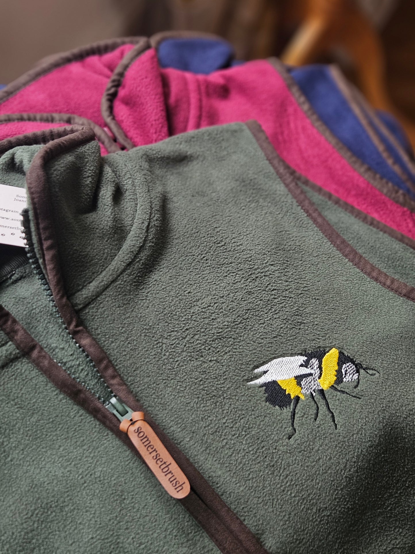 Embroidered Bee Gilet π (women's)