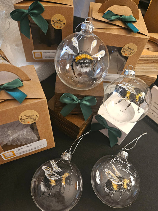 Bee BAUBLES 🐝 Hand Painted Glass Boxed Baubles