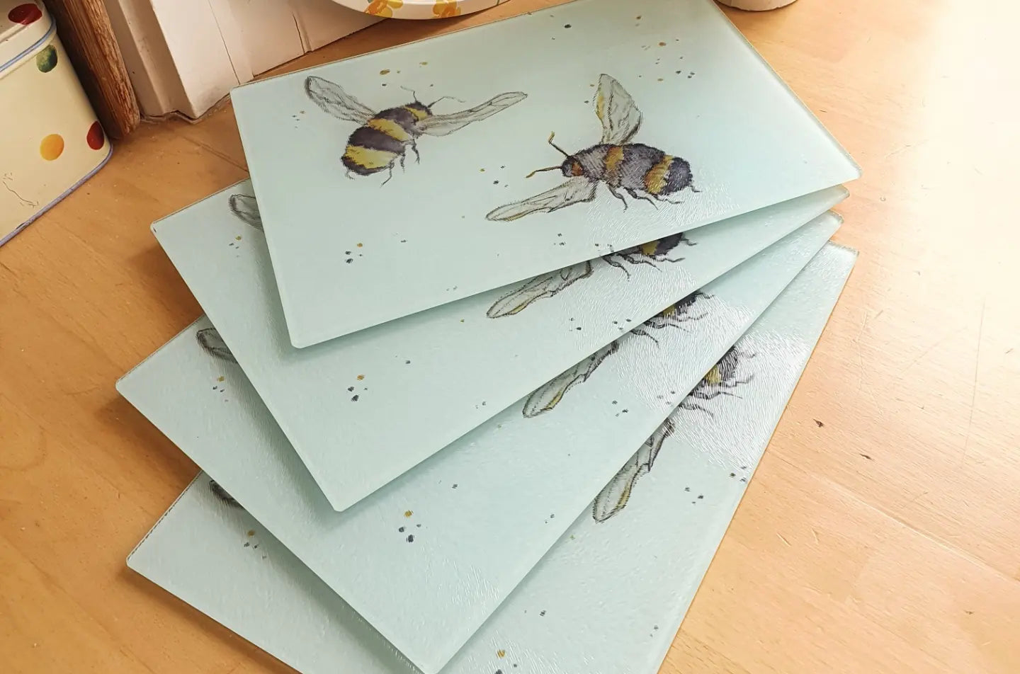 Glass Bee Boxed Chopping Board