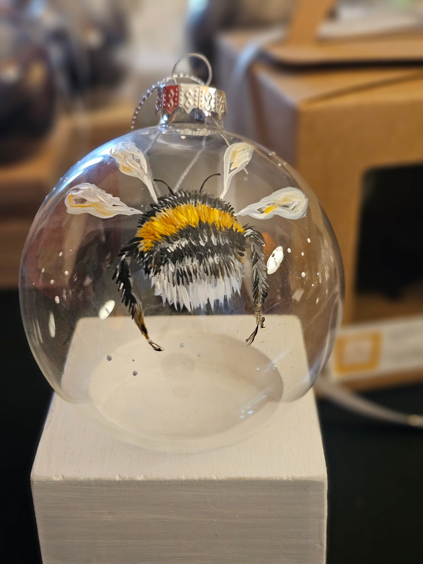 Bee BAUBLES 🐝 Hand Painted Glass Boxed Baubles