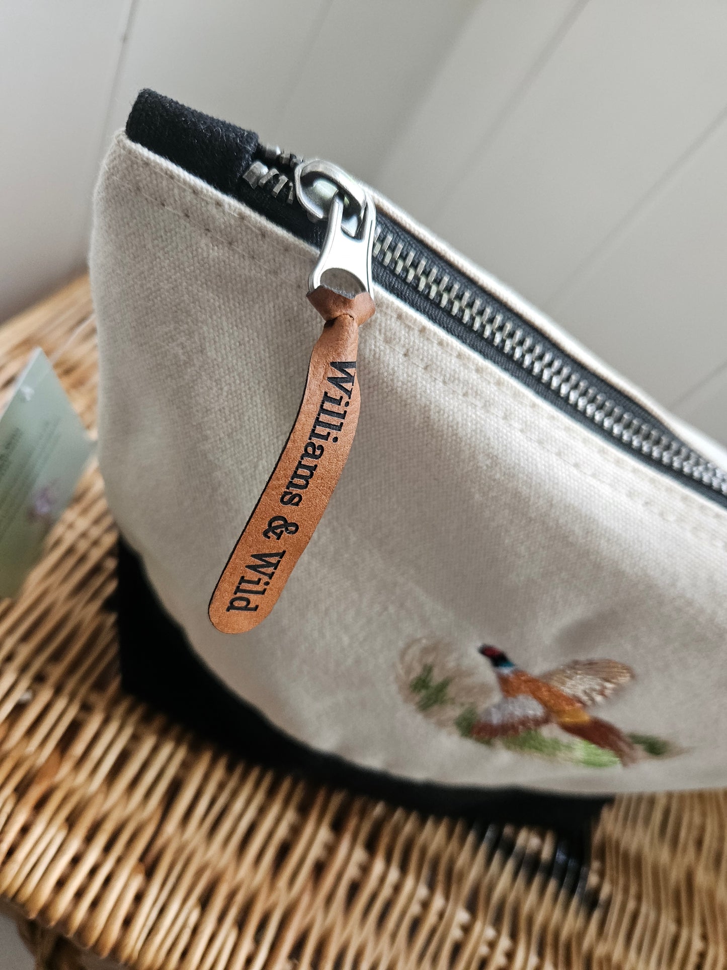 Embroidered Pheasant Wash / Accessories Bag